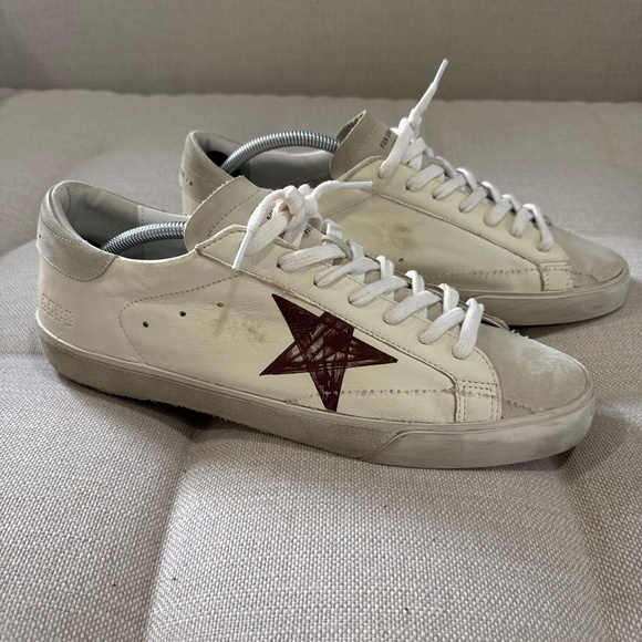 Golden Goose superstars with brown star size EU45 - Picture 1 of 4